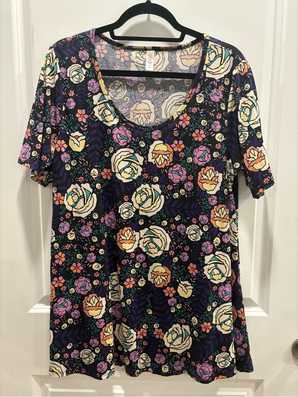 LuLaRoe Perfect Tee Navy Floral Scoop Neck Top